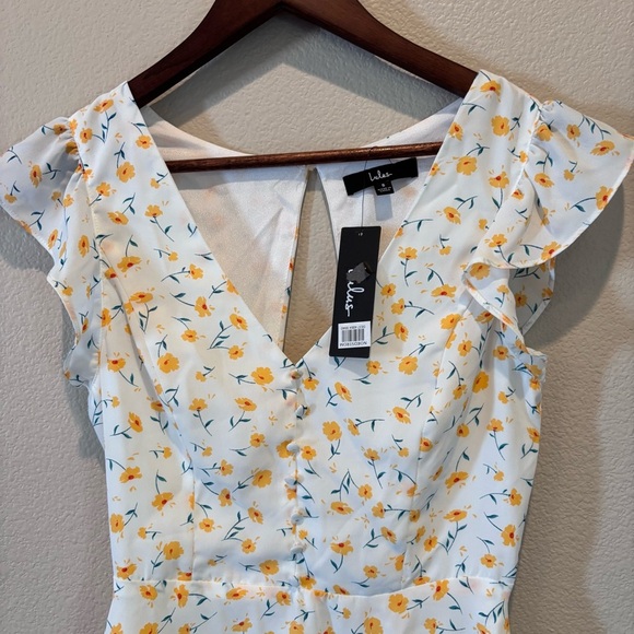 NWT Lulus Strike a Posie White Floral Print Backless Skater Dress, Small - Picture 5 of 12